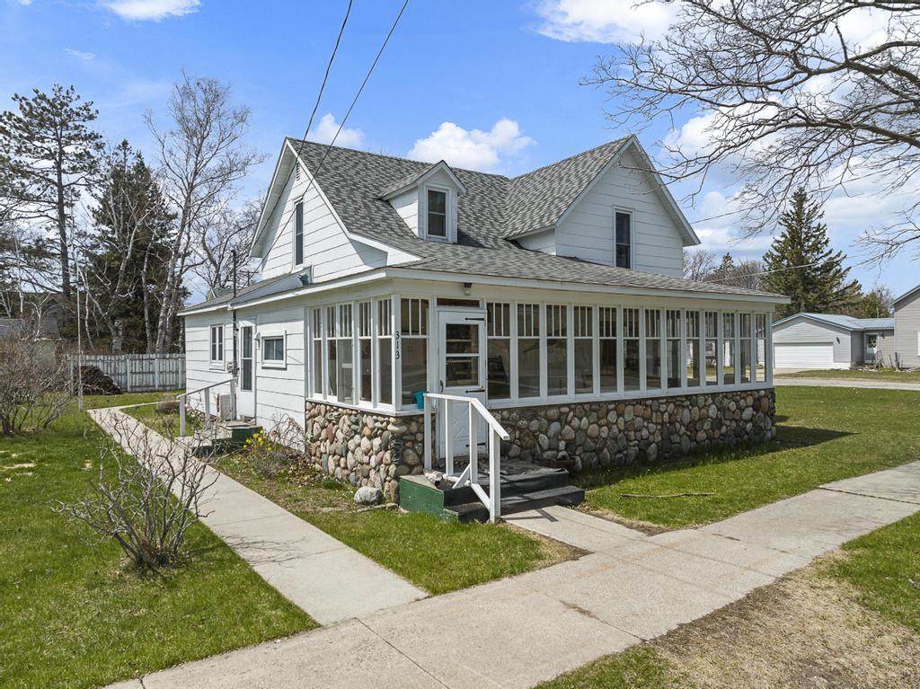 313 Ducharme Street - Photo 1