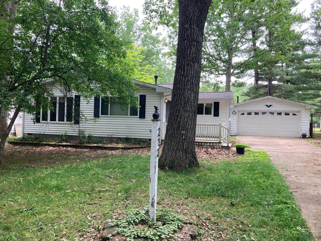 212 Pine Street - Photo 1