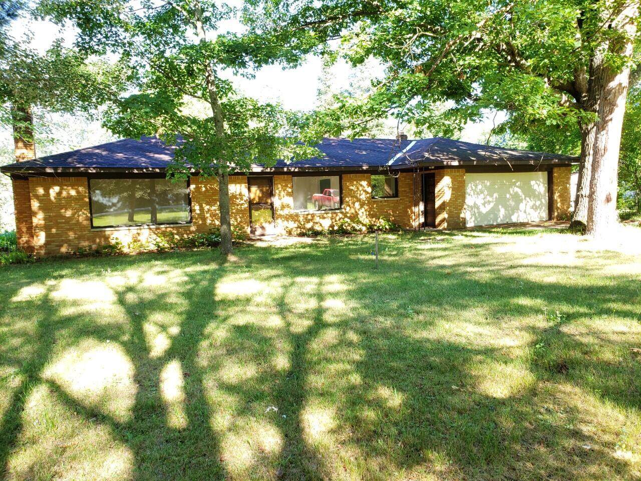 8912 Us 23 Highway - Photo 1