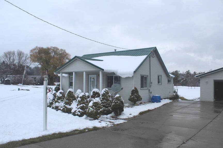 684 Mt Tom Road - Photo 1