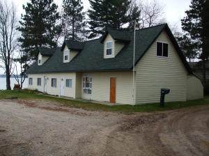 2438 Lakeview Drive - Photo 1
