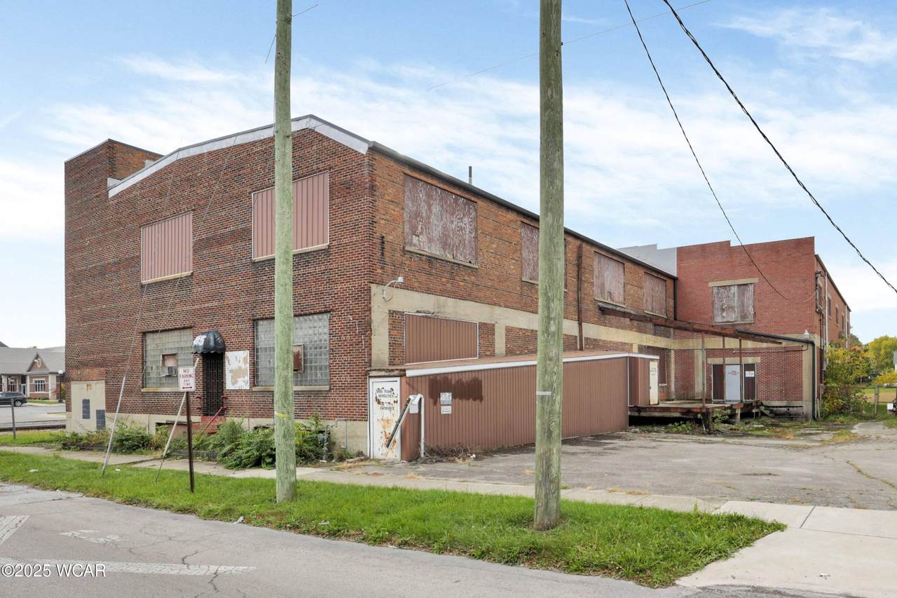 435 Elizabeth Street - Photo 1