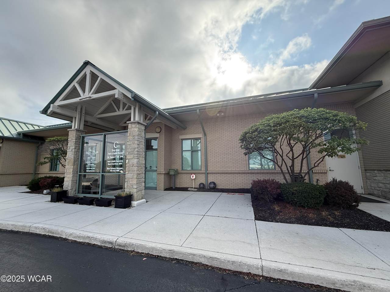 1725-C Western Avenue - Photo 1