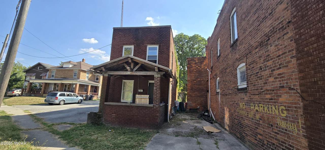 627-631 Brice Avenue - Photo 1