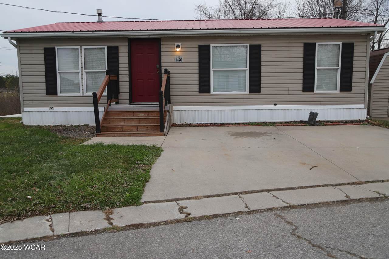 1476 Mustang Drive - Photo 1