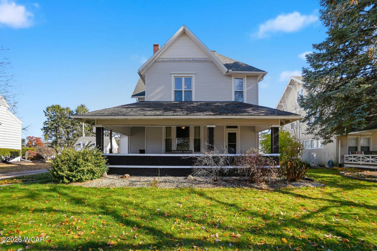 820 Main Street - Photo 1
