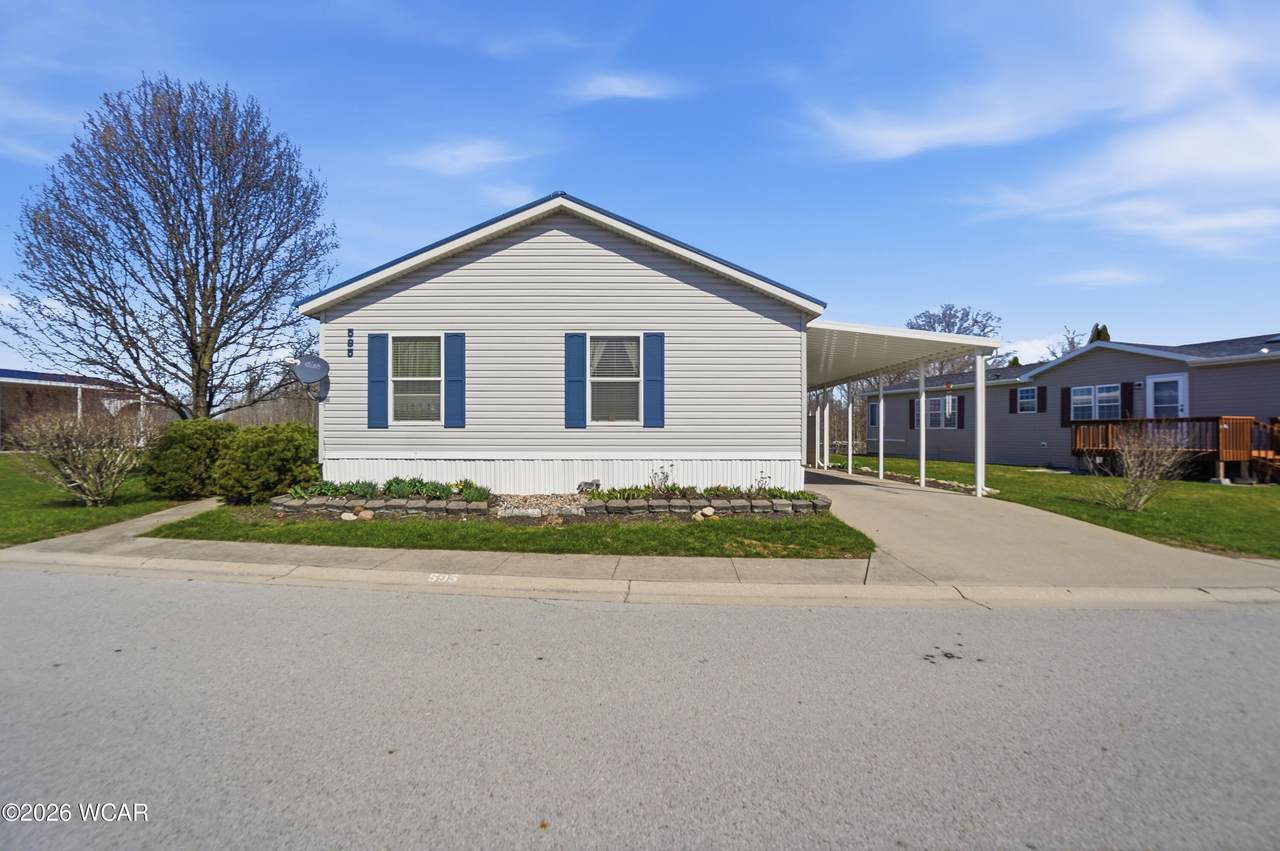 595 Lakeridge Drive - Photo 1