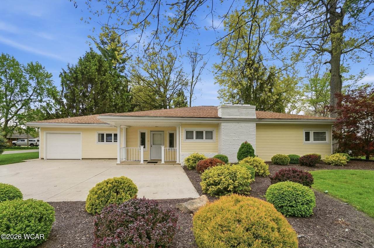 3061 Inwood Drive - Photo 1
