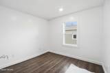 124 Perry Street - Photo 21