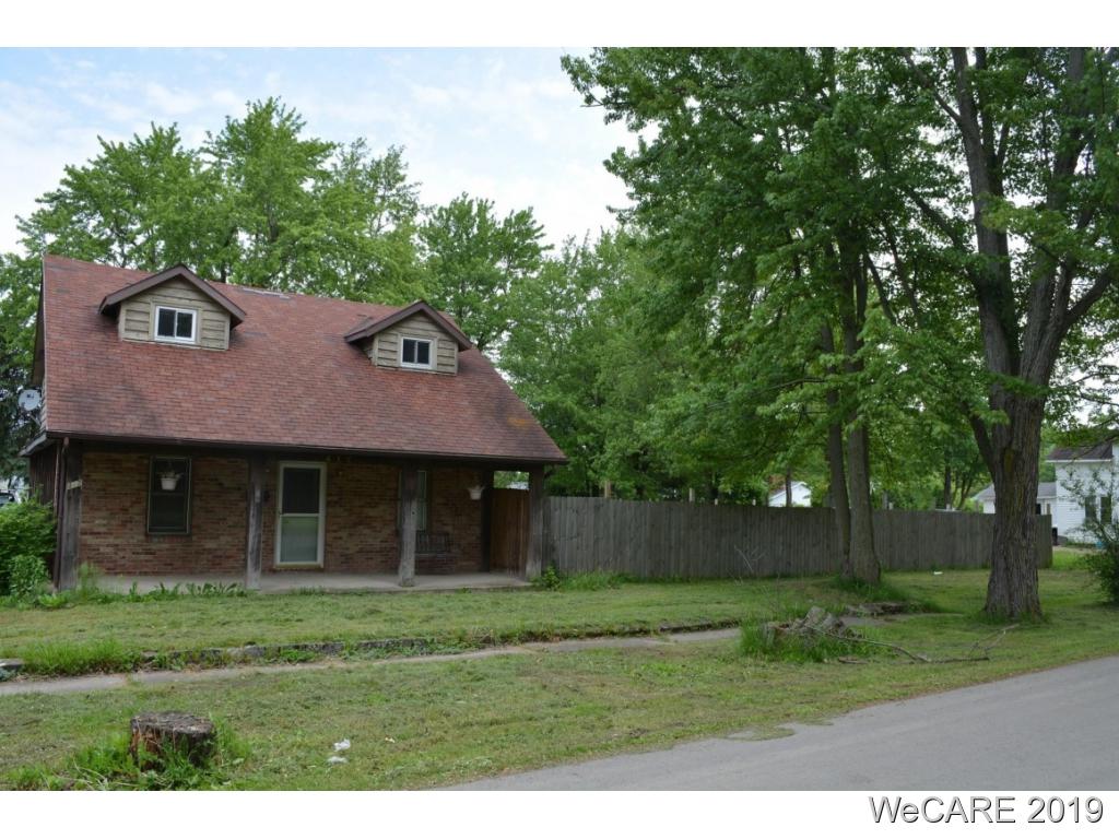 417 E Eliza St, - Photo 1