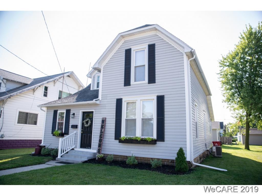 313 S Broadway - Photo 1