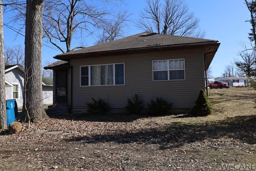 235 Park Ave - Photo 1