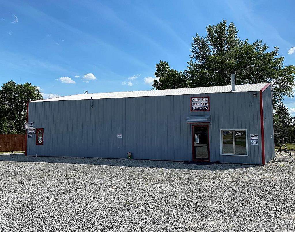 141 Walnut St, N - Photo 1