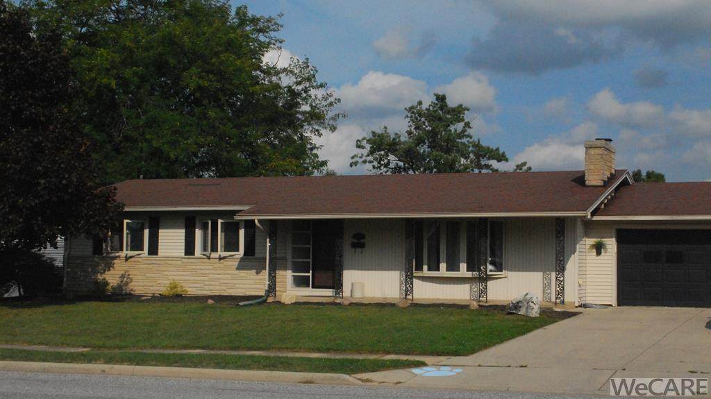 106 Devonshire Dr - Photo 1