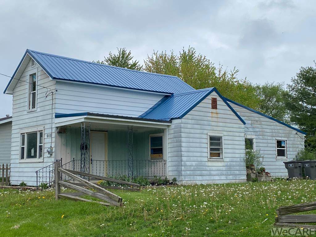 668 N. Elizabeth St. - Photo 1