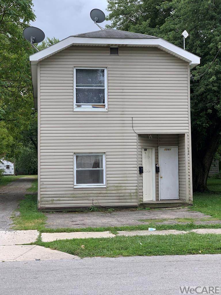 908 2ND ST., E. - Photo 1