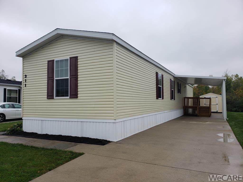 311 Pinewood Circle - Photo 1