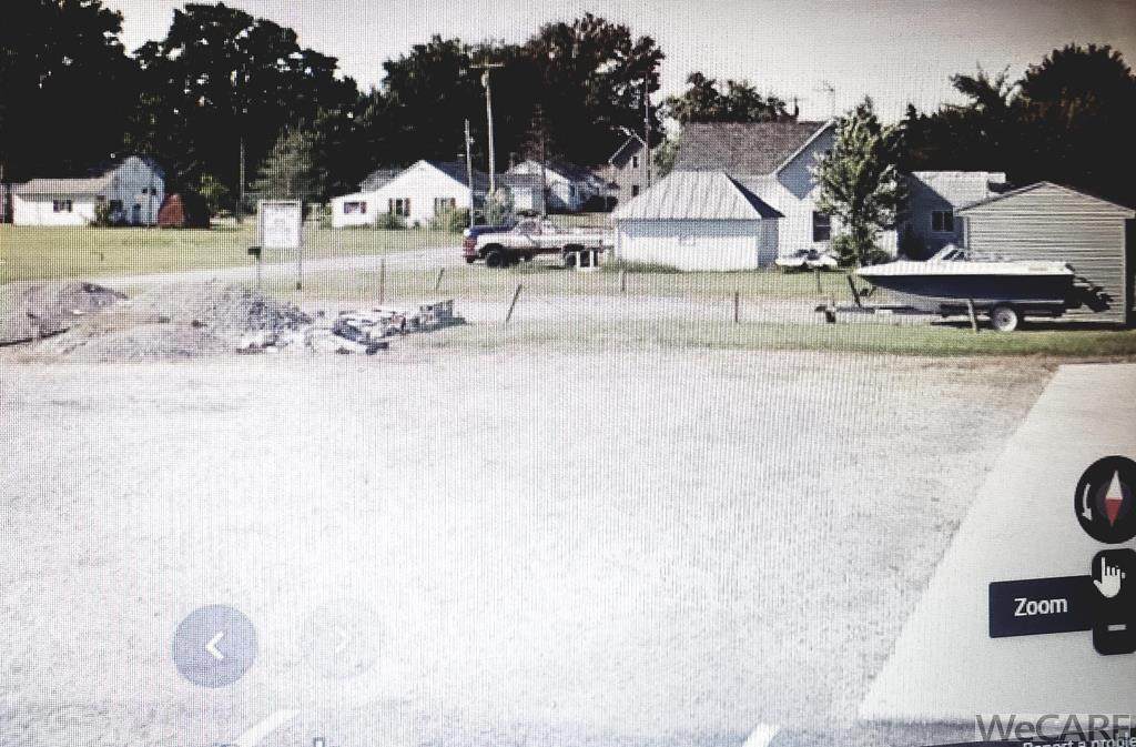 000 College St., N. - Photo 1