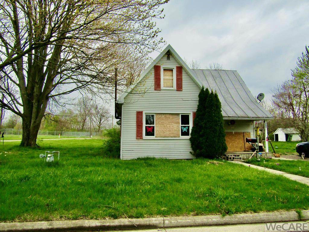 260 W Letson - Photo 1