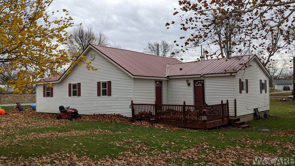 208 E Railroad St - Photo 1