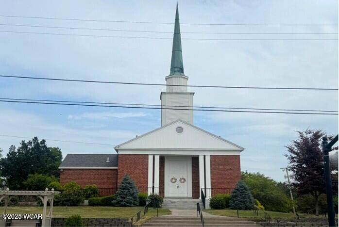 900 Market St., W. - Photo 1