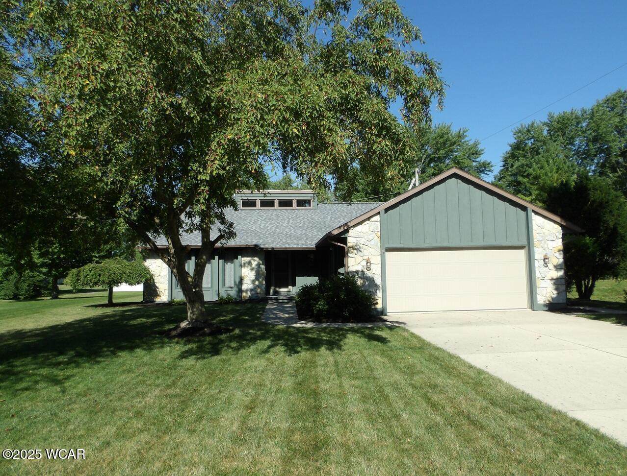 3648 Hiawatha Trail - Photo 1