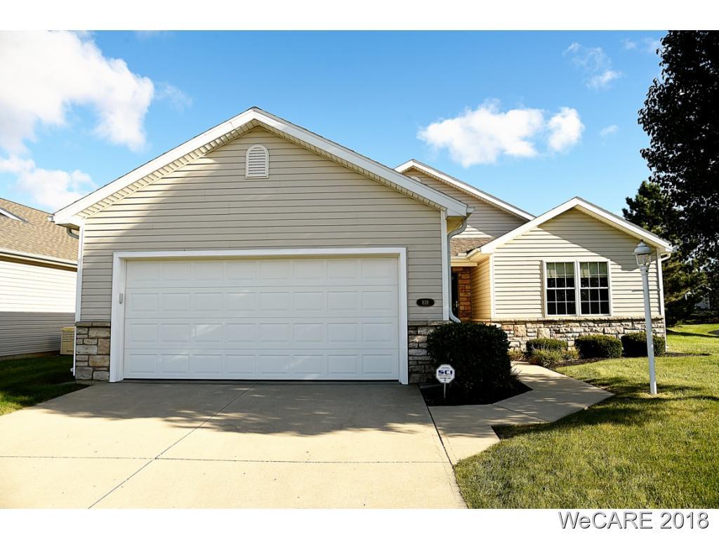 818 Adams Ct - Photo 1
