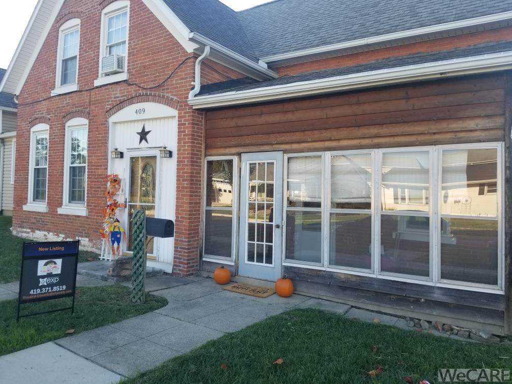 409 Perry St - Photo 1