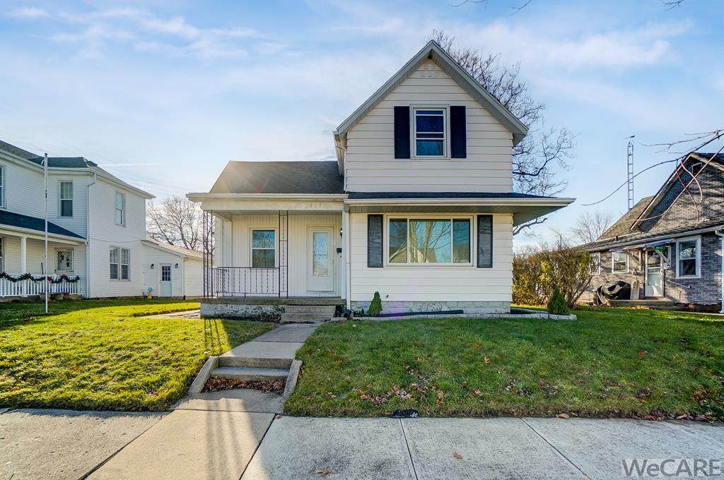 823 Columbia - Photo 1