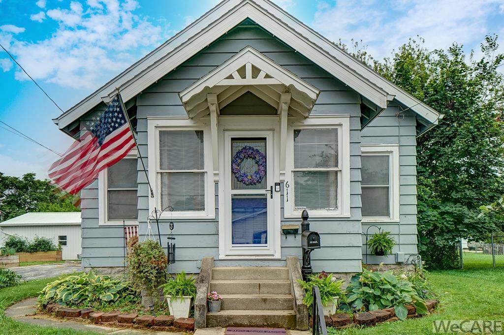 611 Middle Street - Photo 1