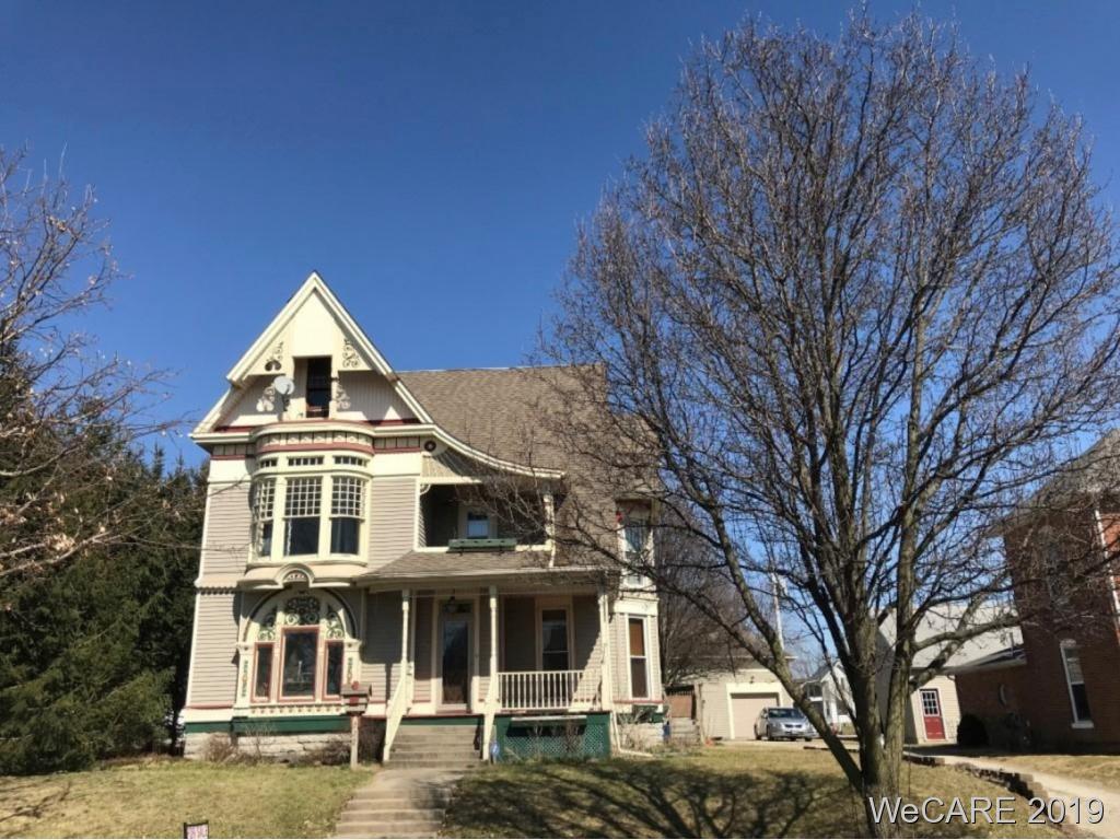 222 North Walnut - Photo 1