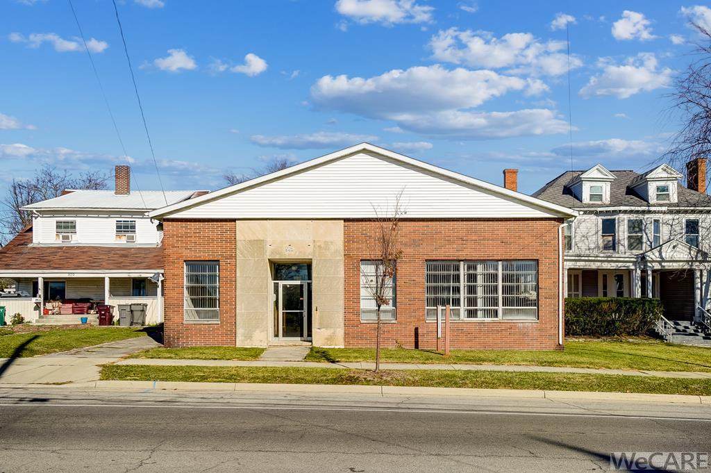 562 Spring Street - Photo 1