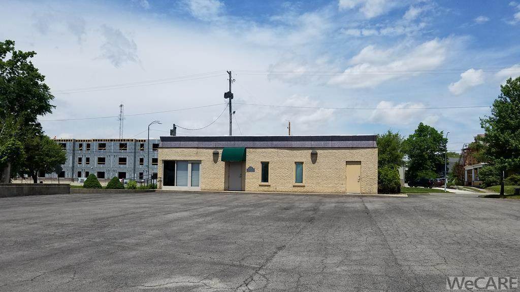 635 Spring Street W. - Photo 1