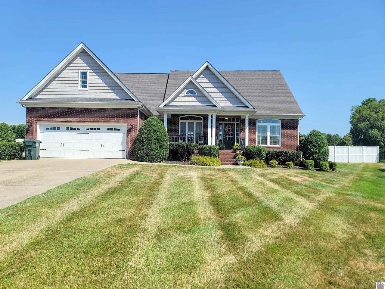 1624 Eagle Cove - Photo 1