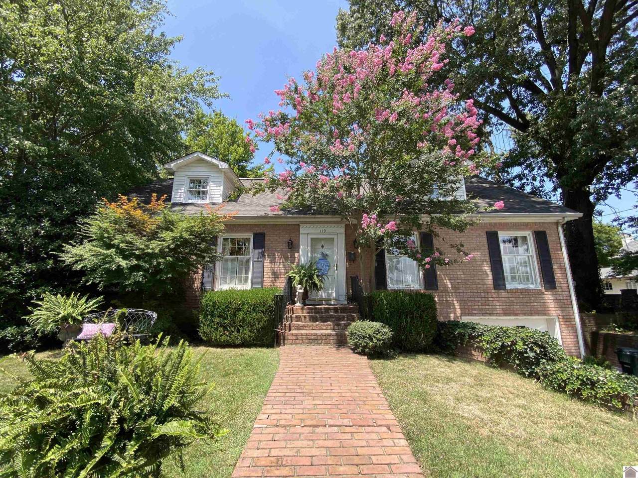 119 Forest Circle - Photo 1