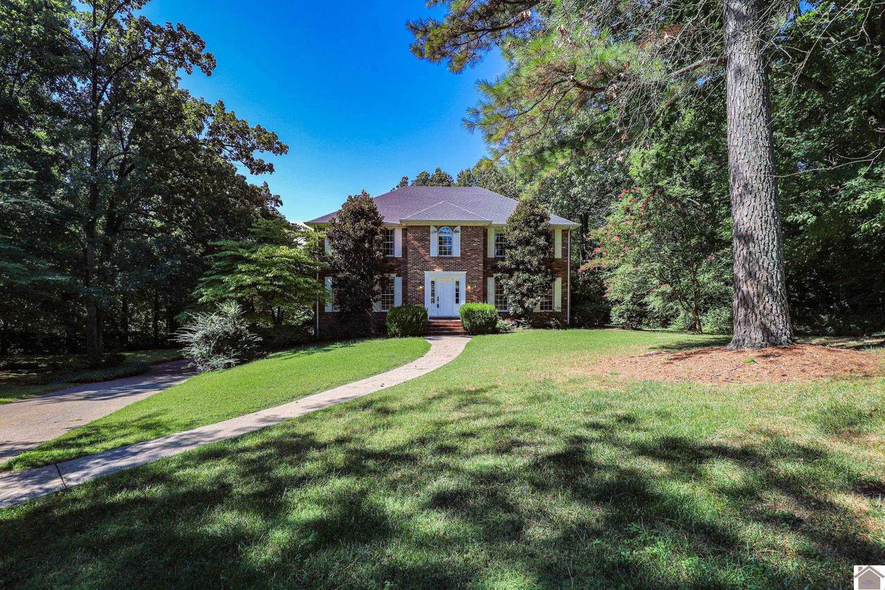 360 Waverly Place - Photo 1