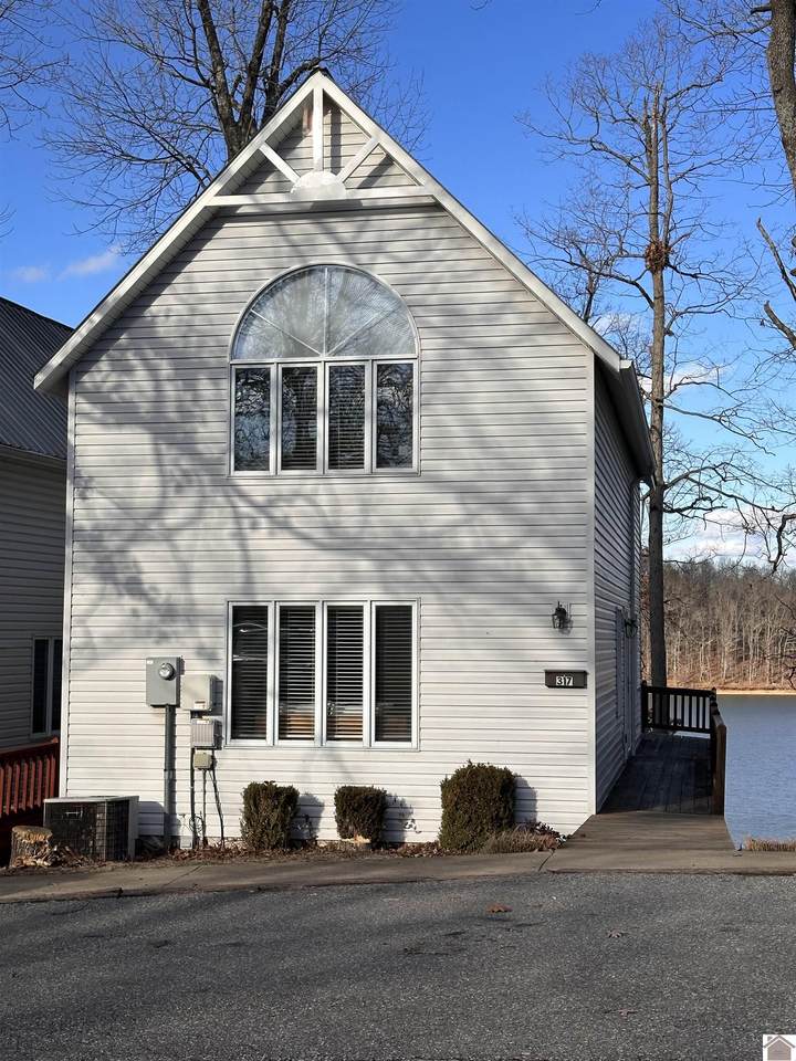 317 Bayside Drive - Photo 1