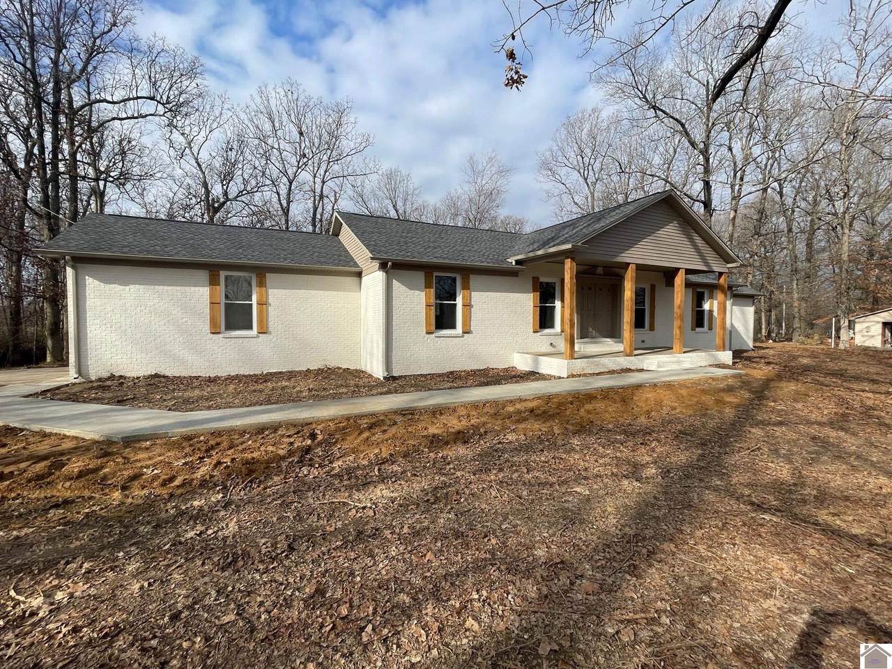 1113 Central Road - Photo 1