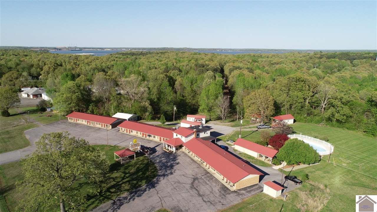 7428 Us Hwy 641N - Photo 1