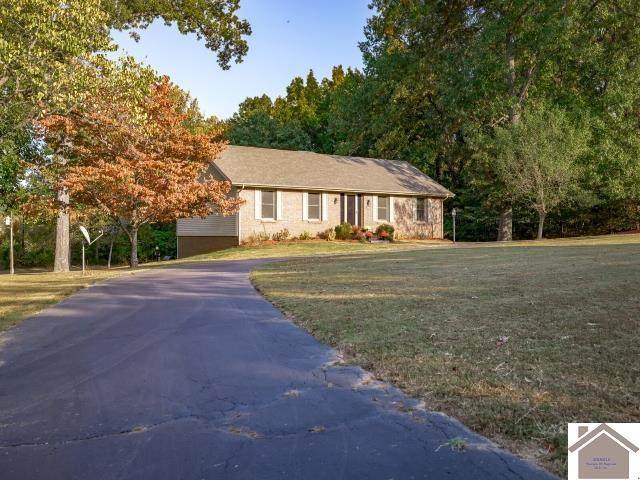 252 Edgewood - Photo 1