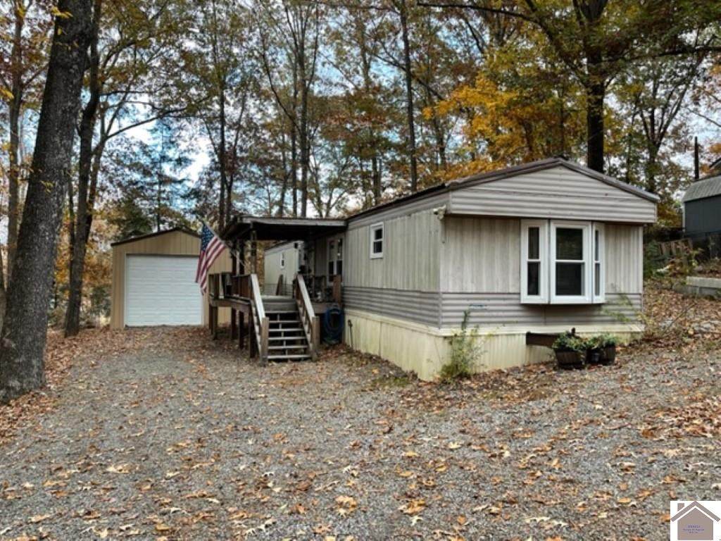 188 Shady Ln - Photo 1
