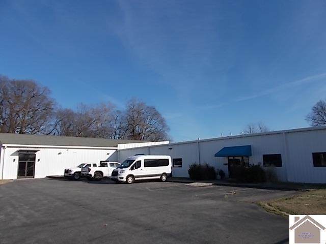 910 5th Street - Photo 1