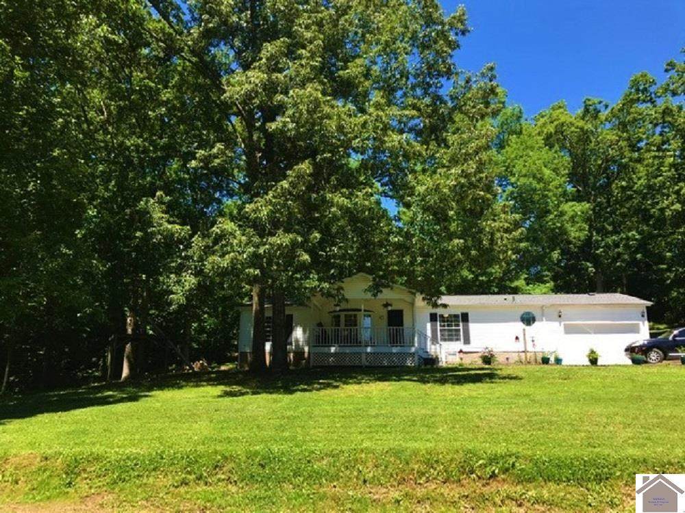 396 Steamboat Rd. - Photo 1
