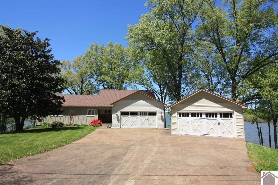 479 Shawnee Trail - Photo 1
