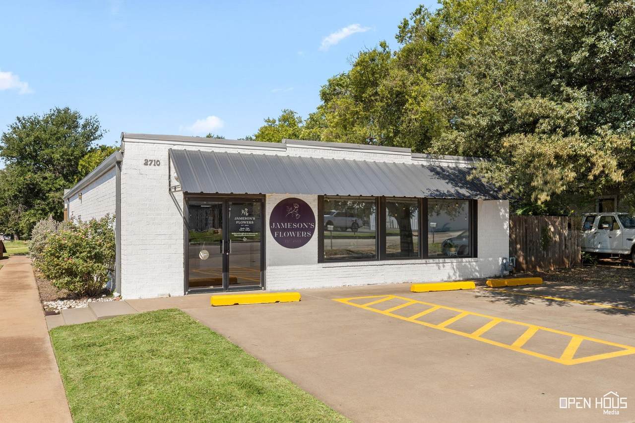 2710 Grant Street - Photo 1