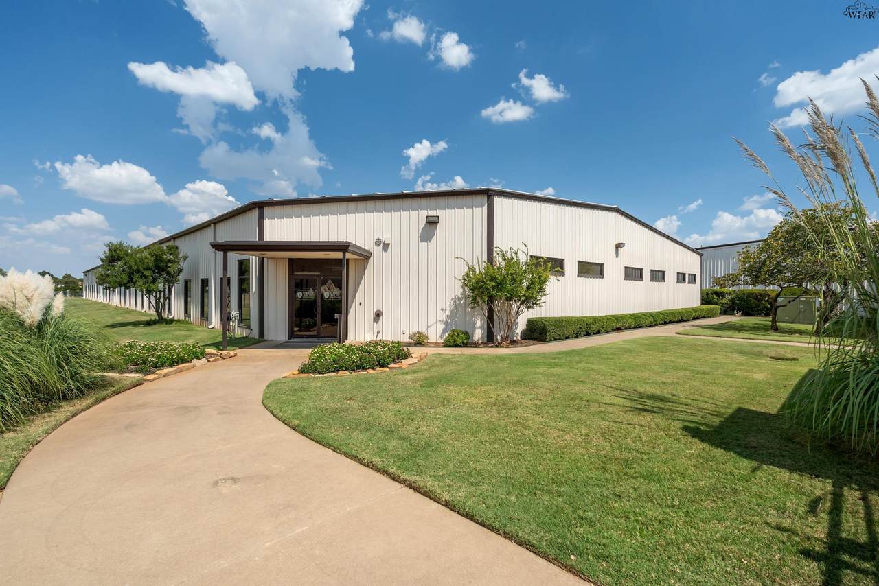 1206 Hatton Road - Photo 1