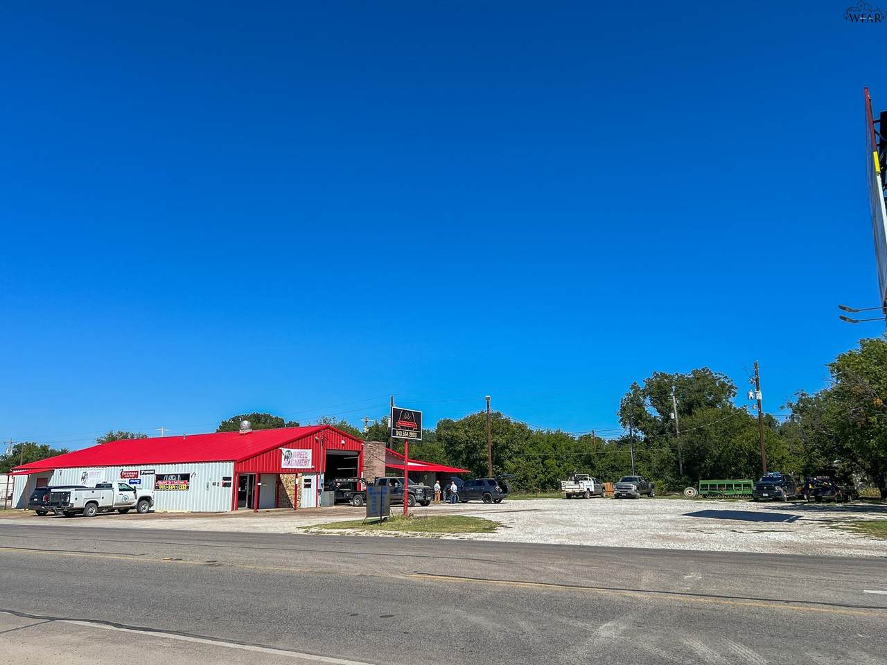 1106 Main Street - Photo 1