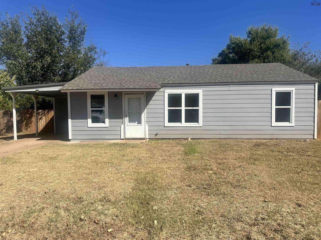 1209 Williams Avenue - Photo 1