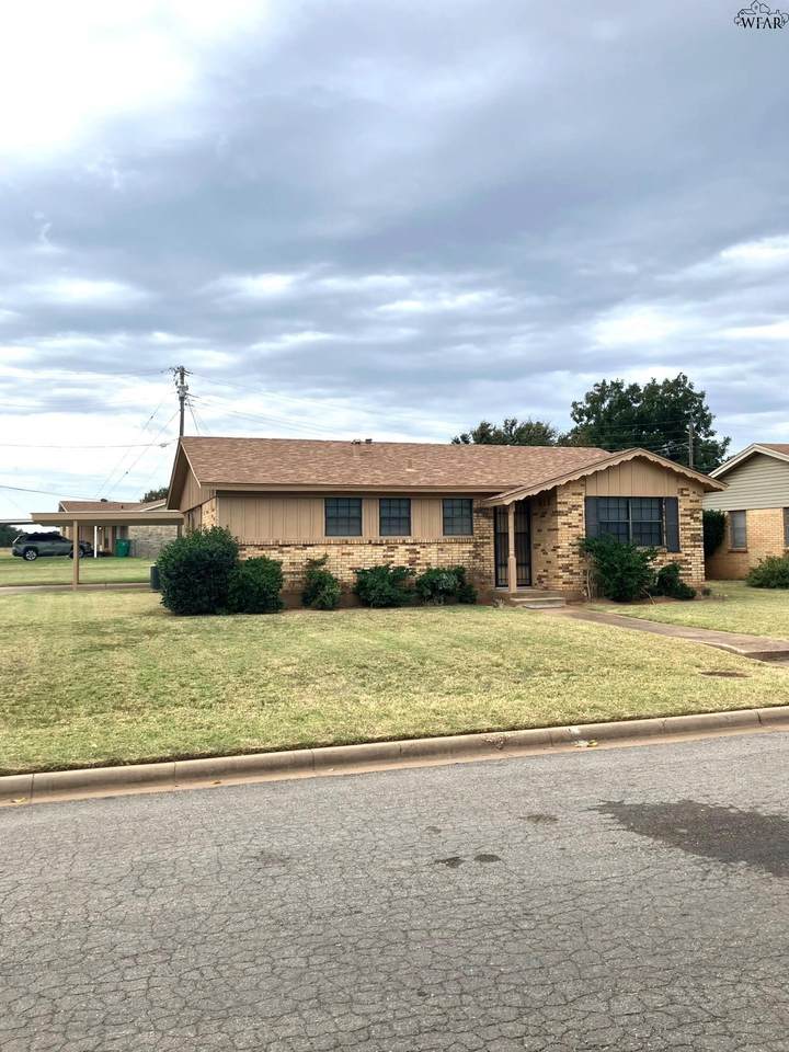 1300 Emma Drive - Photo 1