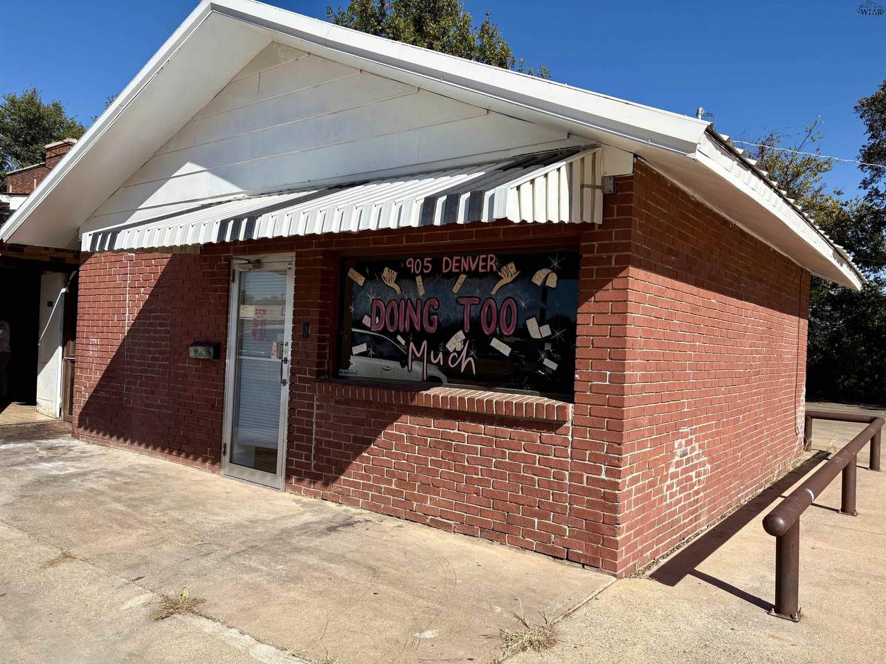 905 Denver Street - Photo 1